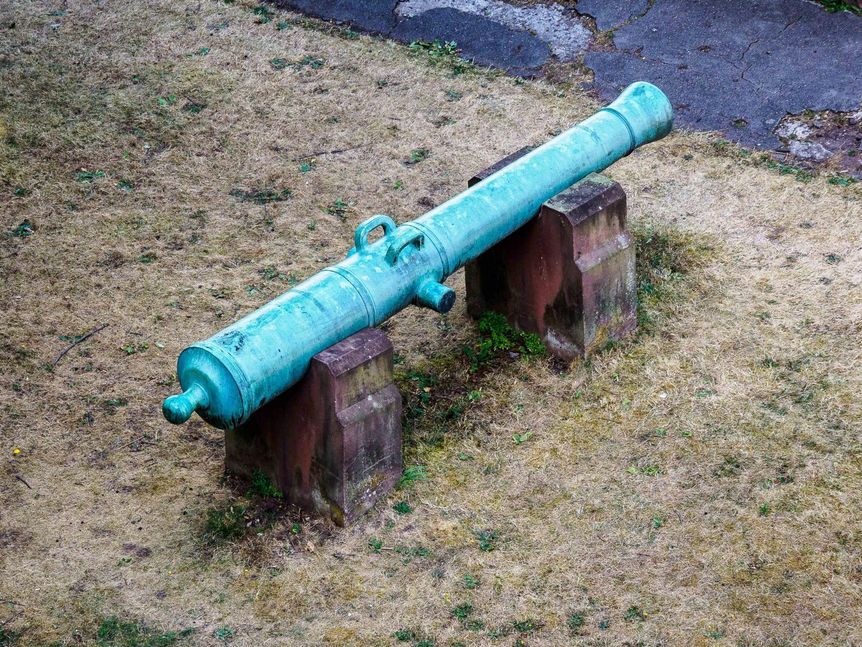 Foto: Ralf Kuhlen Schloss Heidelberg, Kanone an der Nordseite des Schlosses