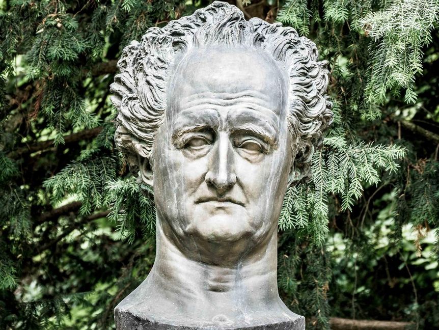 Foto: Ralf Kuhlen Schloss Heidelberg, Büste von Goethe